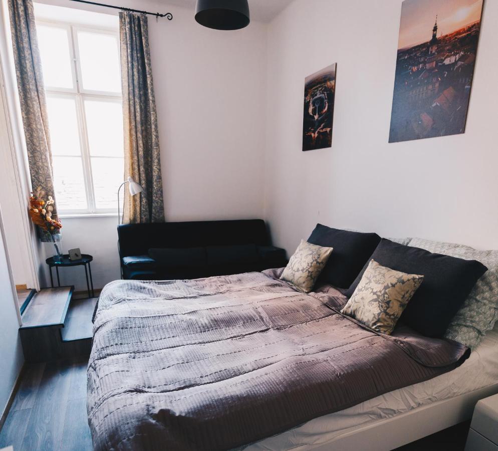 Апартаменти Studio77 Apartman Шопрон Екстер'єр фото